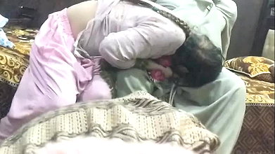 Hay ma mer gai teacher ny student ko saza di indian sex clear hindi audio