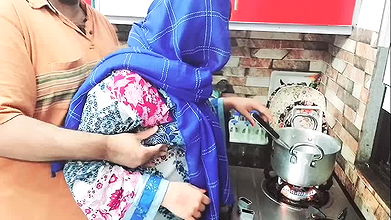 Desi Shy Aunty Fucked in Kitchen By Nephew While Cooking