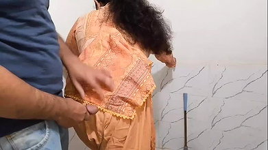 Desi Sex in the bathroom