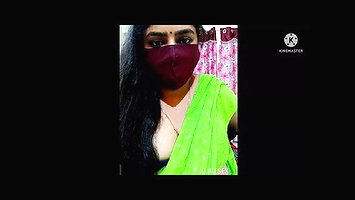 Desi Indian aunty with a sexy figure