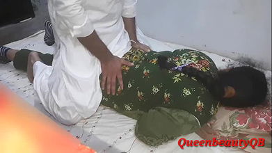 Christmas pa Choti didi ki Cute gand ma lund dala or didi ki hari bhari moti gand dakh kar mara lund pagle ho gay