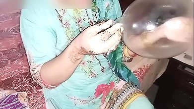 Choti Didi ne condoms ko he balloon Samaj liya or condom ka sath khalnay lagi (LITTIL STEPSISTER AND STEPBROTHER)