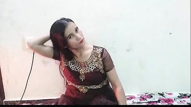 Beatyful step sister ko akele dekh kar jabar dasti pela