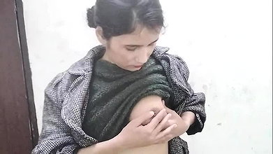 Garmi dekar step sister ko bad par choda