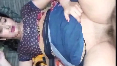 Desi bhabhi fun with boyfriend when her husband went to office, Indian xxx video in hindi voice