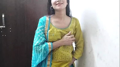 Acters ke bathroom me ghus kar chod diya