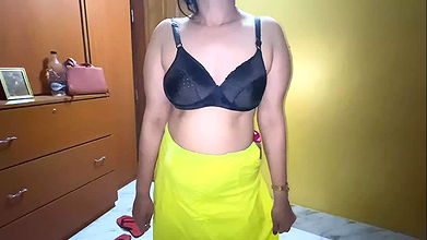 A Bengali woman getting ready for shopping