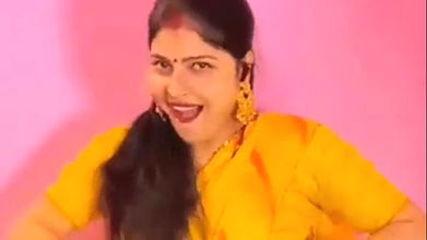 Tight Desi Bhabhi in Saree Hard by Devar in Hindi Audio