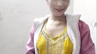 Bhabhi ki ko jabar dasti patak ke pel diya