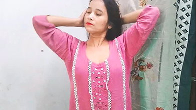 So kar uthi ko jabar dasti ghar me band kar ke choda