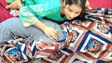 Sali ne soye huye jija ko land chusa aur chudbaya