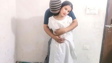 Cute step sister ka slwar utar ka chod diya