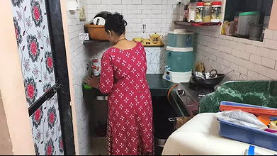 The stepsister wanted to saree a bed with her stepbrother