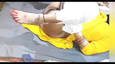 Desi indian step brother and stepsister hot sex in night hindi sex story