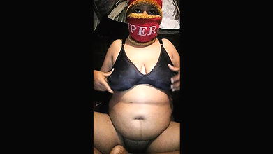 Bangladeshi young girl fuck pussy by pot