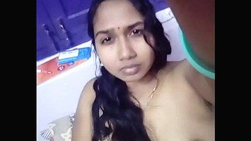 Beautiful and wild gf spreading ass and pussy, fingering