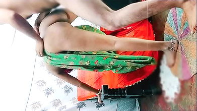 Stepuncle ka mota kala lund dekh kr kuvari ladki ki chut machal gyi or uncle ko boli meri chut ko chod dalo pleaseeee