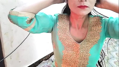 Step sister ko paise dekar jabar dasti pela