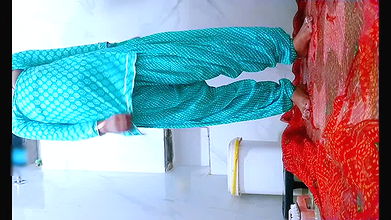 sexy young college girl in bathroom. Chut ki pyash ungi se bujhati Hui