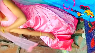 Huge squirting.Cutest teen Step-sister in pink salwar suit. she had first painful sex