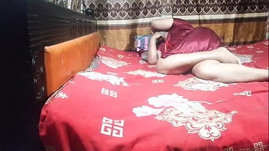 Every Day, He Satisfies His Own Greed by Fucking His Own Older Stepsister