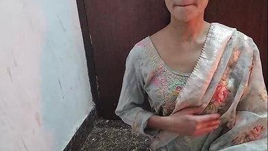 Cute step sister ko paise de kar jabar dasti pela