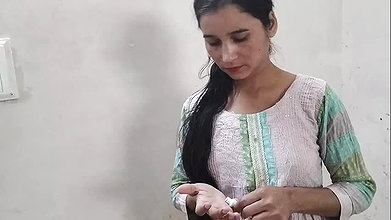 Bhabhi ko ghar me band kar ke pel diya