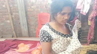 Natural Desi Hot Beutiful Girl Sex in Home