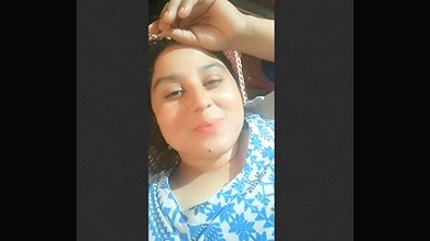 Sexy Paki Bhabhi Shows her Boobs