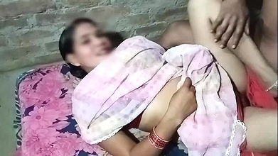 INDIAN DESHI HOT BHABHI SEX IN HOME