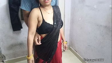 Hot Indian Desi Bhabhi fucked by her devar wearing sexy saree