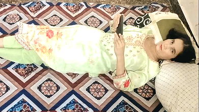 Step sister xvideo dekh rhi thi ne pakar ke bur chod diya