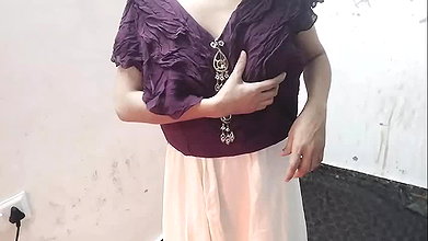 Chachi ka kapda nikal kar jabar dasti choda