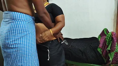 Indian Tamil Hot Beautiful House Wife