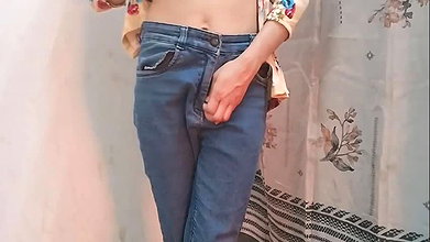 Chachi ko hot kpada pahana kar jabar dasti choda