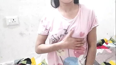 Ghar par aaye padosi ko jabar dasti pakad ke chod diya