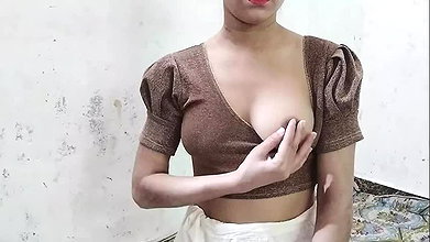 Doctor ne meri jawani dekh kar jabar dasti pela