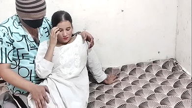 Dever ne bhabhi ka boobs daba daba kar pela