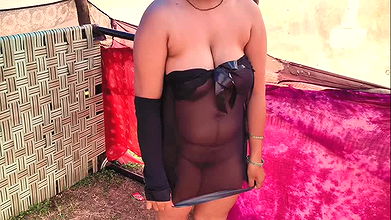 Indian girlfriend fucked outside by his Lover Deep sex Hindi sex video