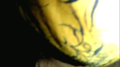 CHOTI SAALI KO ZOR ZOR SE CHUDAI KER USKI CHEEKHE NIKAL DI