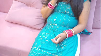 Horny Jija fucks big Ass desi Indian Unmarried sali, Closeup Blowjob and Doggystyle fucking