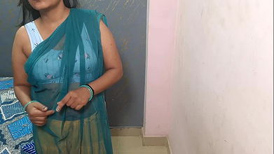 Bhabhi came for room rent got her pussy fucked by the landlord to reduce the rent