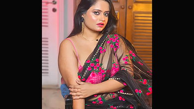 BBW Model tania Takes Off Her Bathrobe and Shows Nude