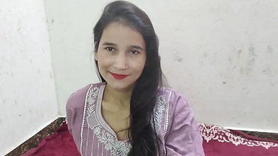 Cute girl ko oyo hotel me jabar dasti pel diya