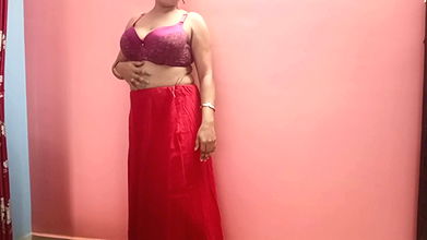 Desi Girl Lavisha’s Wild Solo – Fingering Tight Pussy & Moaning Loud in Homemade Video