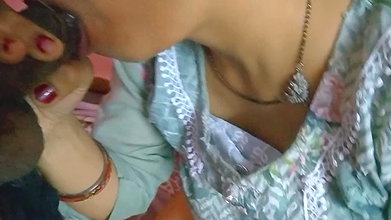 Desi hot wife ki romance