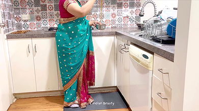 Beautiful Big Boobs Married Indian Wearing Saree – Taboo Sex with