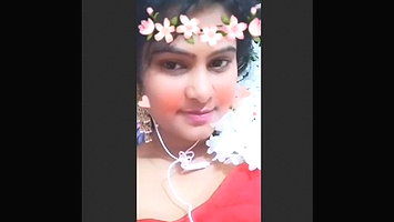 Bangladeshi Girl Showing