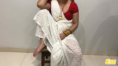 Hot Aunty Got Fucked by Neighbour Boy in her Own House