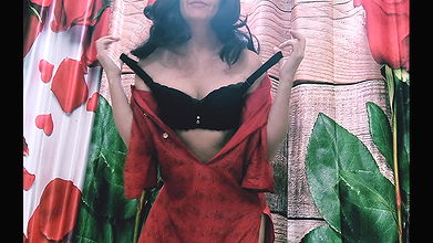 It happen if a stepmother shares a bed with her horny stepson